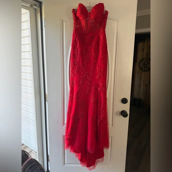 Sherri Hill Bold Red Gown - Picture 2 of 4